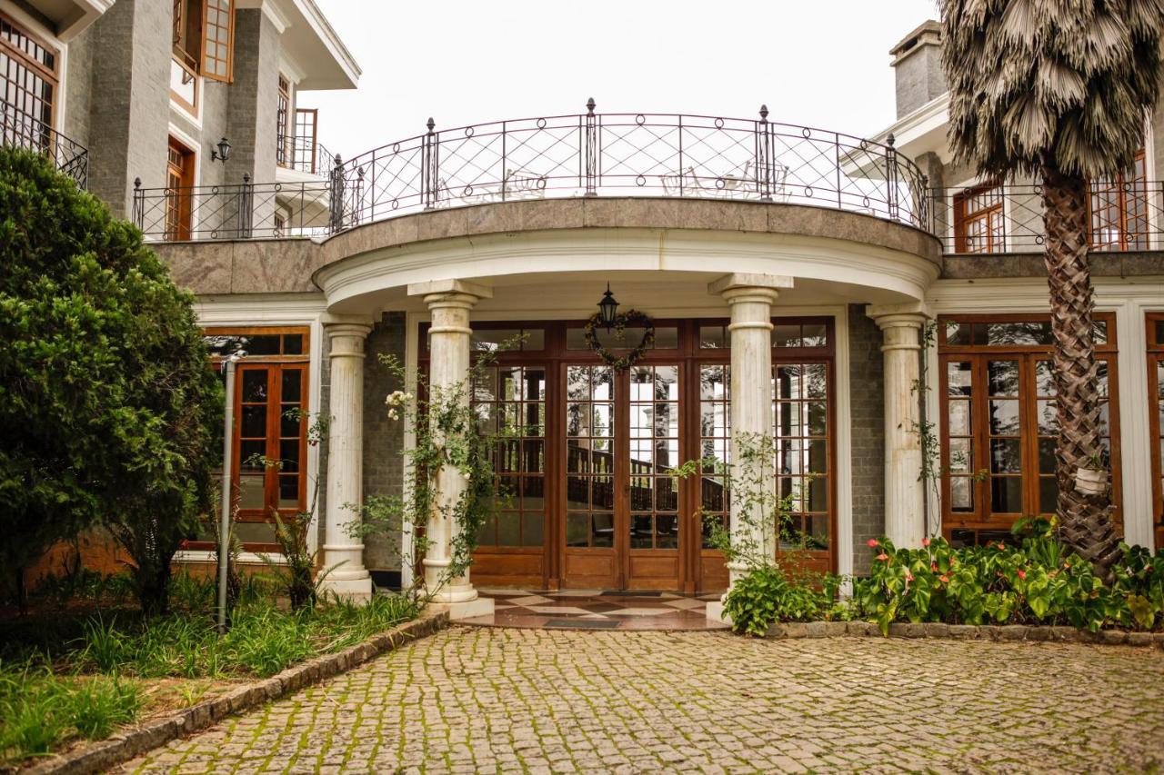 Aroso Paco Hotel Pedra Azul  Exteriér fotografie Entrance of the villa