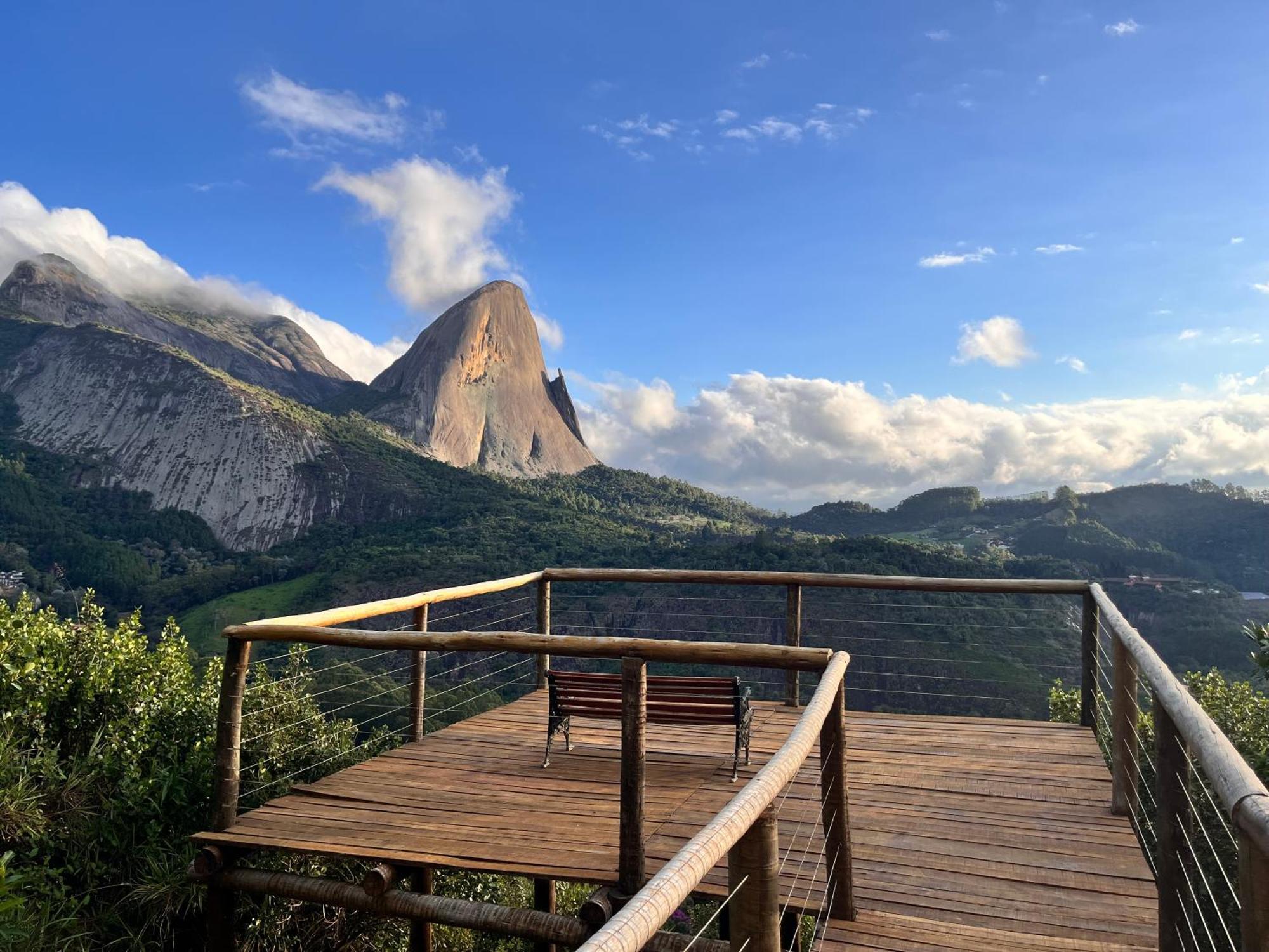 Aroso Paco Hotel Pedra Azul  Exteriér fotografie View of the mountain from the viewing platform
