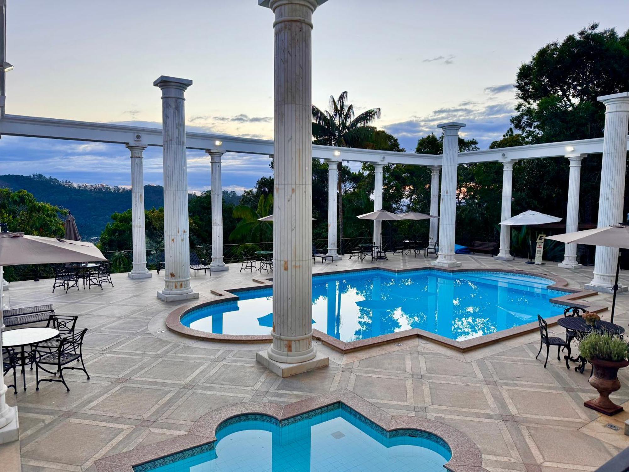 Aroso Paco Hotel Pedra Azul  Exteriér fotografie The swimming pool at the hotel